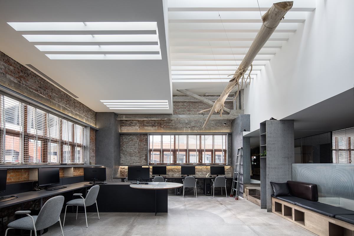 工業(yè)風辦公室，時尚與實用的完美融合