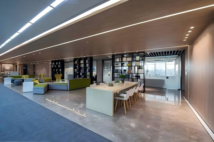 辦公室裝修：打破設(shè)計枷鎖，釋放無限可能